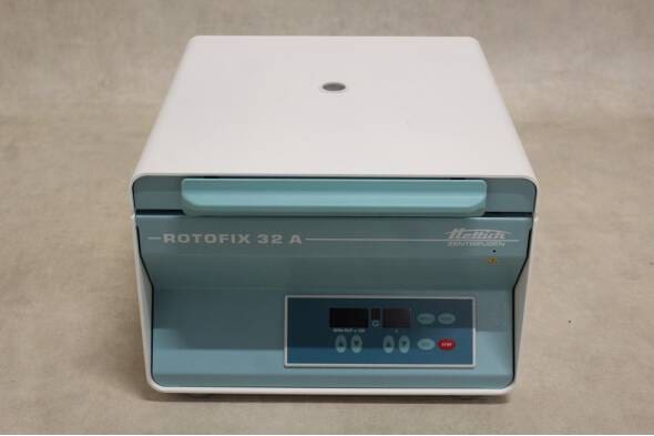 Article image of: LabMakelaar: Hettich Rotofix 32A Centrifuge