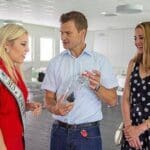 Article image of: Ms. Earth zu Besuch bei JULABO