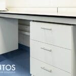 Article image of: INTOS Lab Solutions levert extra labmeubilair uit voorraad