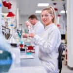 Article image of: Nieuwe brochure laboratoriumopleidingen en cursussen van Avans+