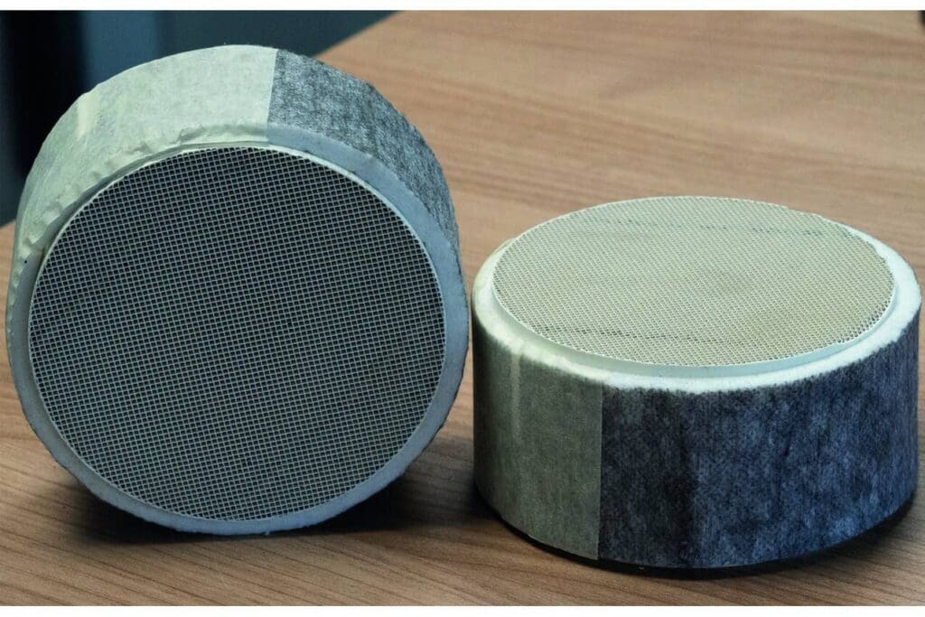 Article image of: Recycling of vehicle catalytic converters