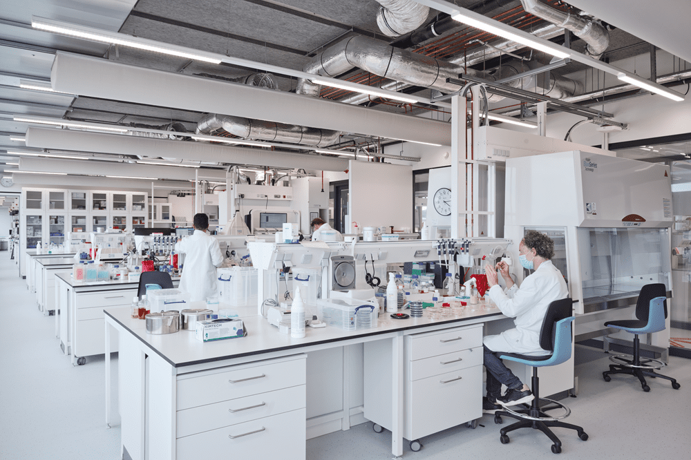 Article image of: Zo neem je de behoeftes van eindgebruikers écht serieus bij de bouw en renovatie van labomgevingen