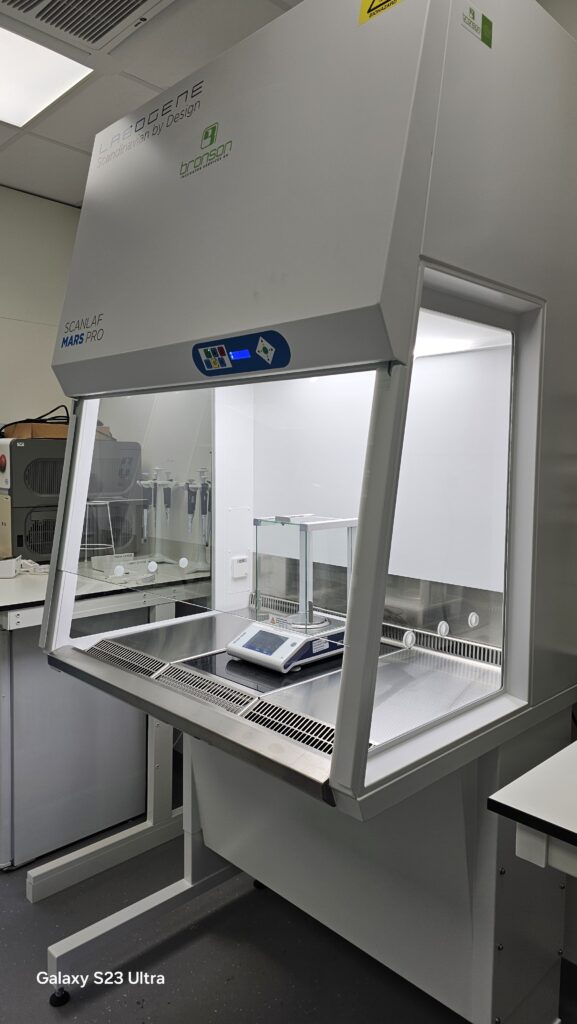 Article image of: Microbiologische veiligheidskabinetten van Labogene: Innovatie in veiligheid en ergonomie