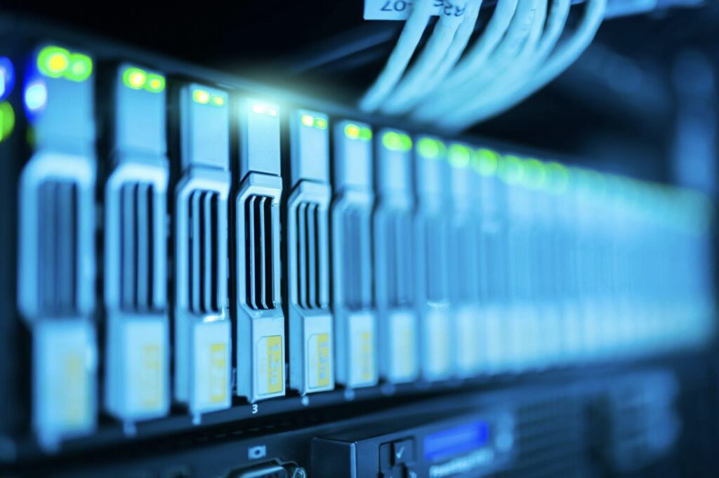 Article image of: CRISPR-GPT revolutioneert genbewerking: AI als lab-assistent van de toekomst