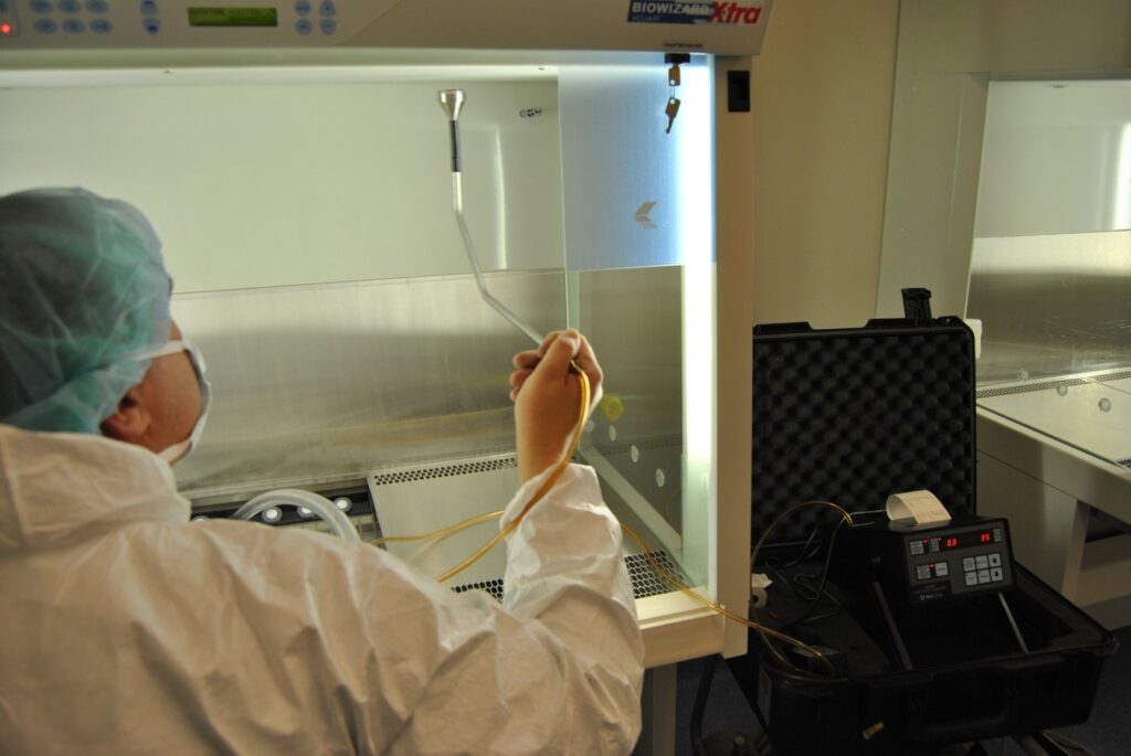 Article image of: Van kernwapenproject tot Biologische Veiligheidskabinet: waarom onze biologische veiligheid begon met oorlogstechnologie