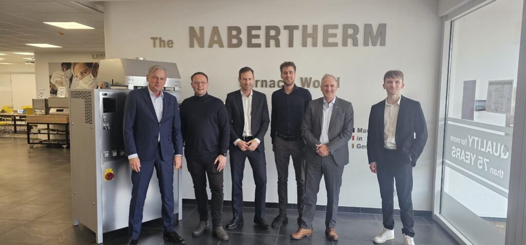 Vlnr: Pim van der Jagt (Nabertherm), Mark Kwestro (Bronson), Hanno Hartmann (Nabertherm), Jules Brals (Bronson), Arno Wouters (Bronson), Tobias Janssen (Nabertherm)