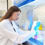 Article image of: Aseptisch werken in biosafety cabinet: praktijkkennis centraal op WoTS 2026
