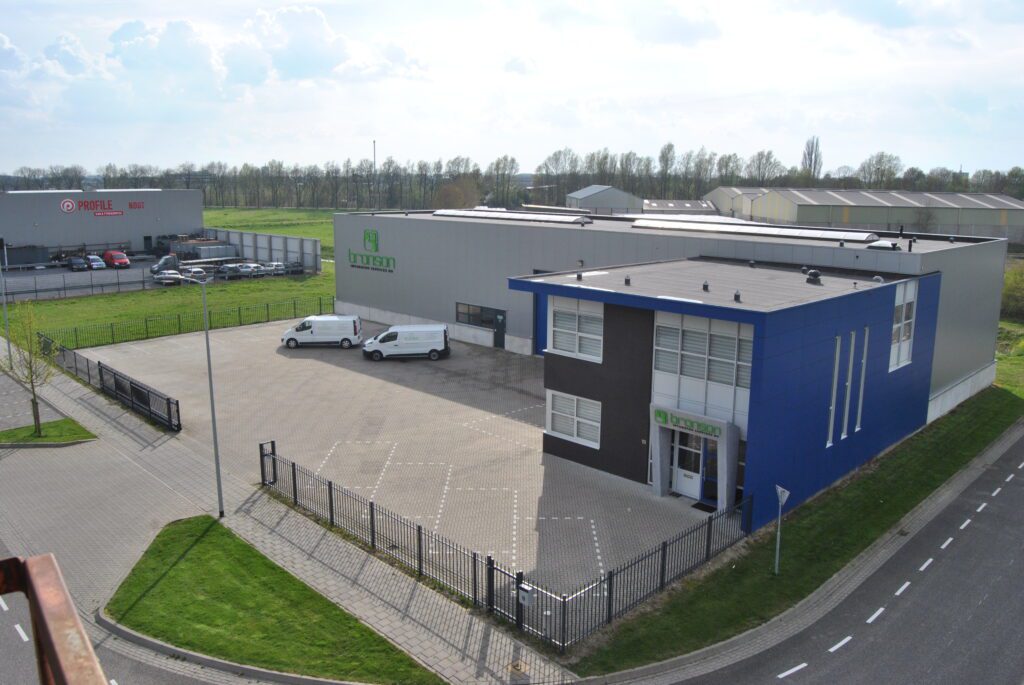 Office, showroom and production facility Zaltbommel (NL)
