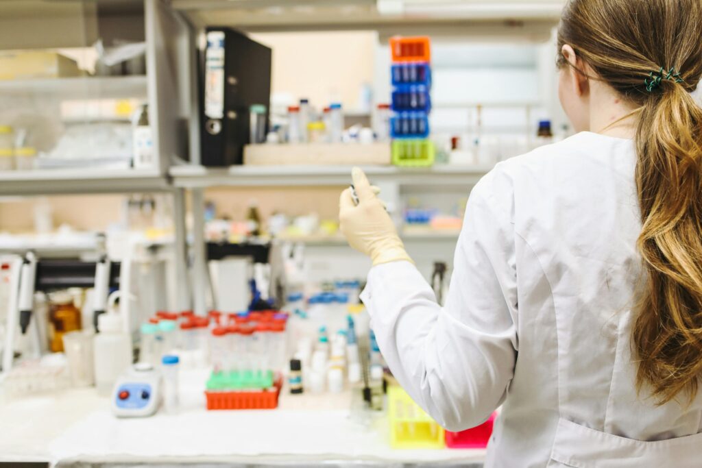 Article image of: Cursus Veilige Microbiologische Technieken (VMT) van de HAN
