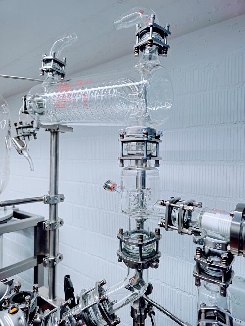 Article image of: Van molecuul tot API: Sneller en gecontroleerd opschalen met flexibele reactortechnologie