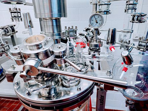 Article image of: Van molecuul tot API: Sneller en gecontroleerd opschalen met flexibele reactortechnologie